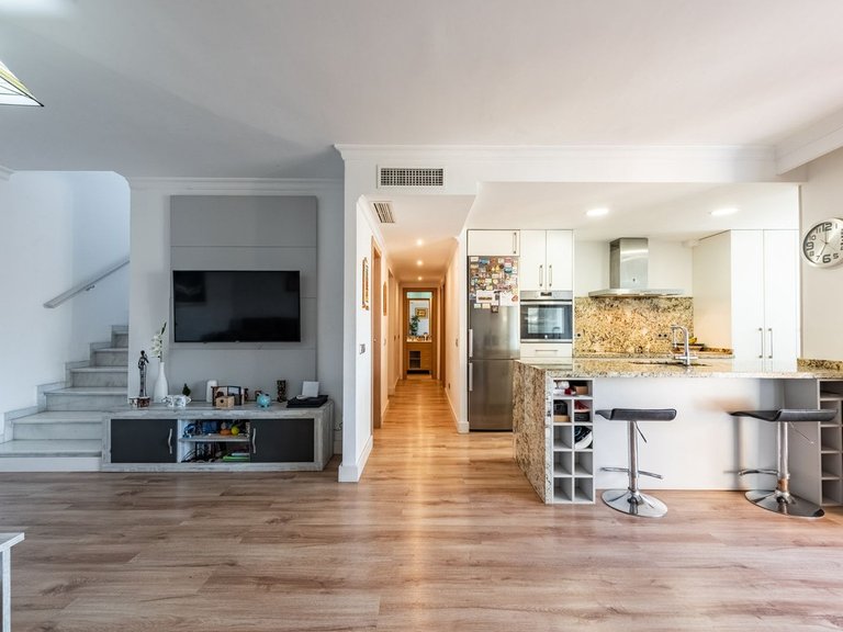 Apartment for Sale in San Pedro De Alcántara, Malaga 1