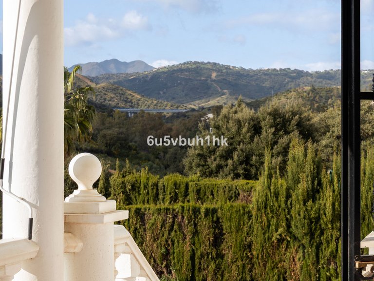 Villa for Sale in Marbella, Malaga 12