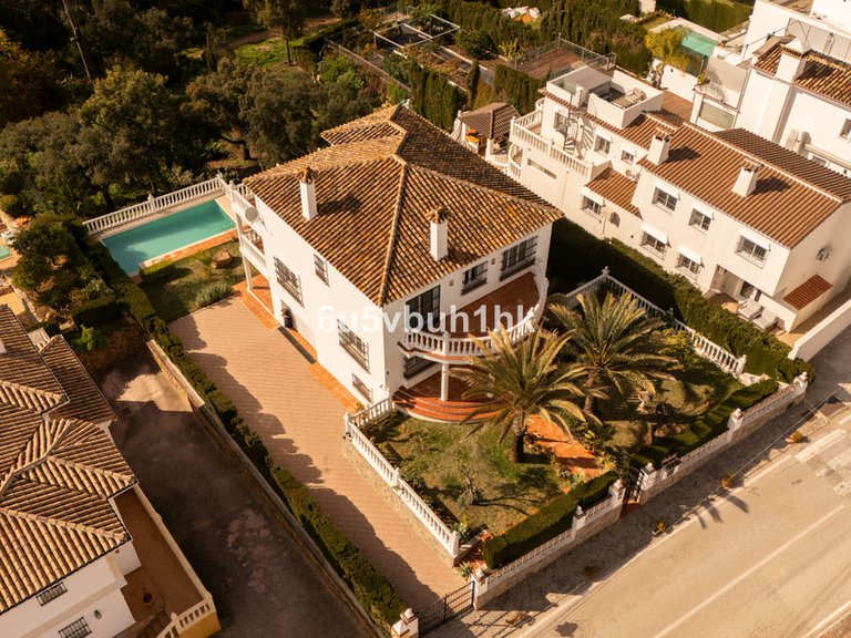 Villa for Sale in Marbella, Malaga 14