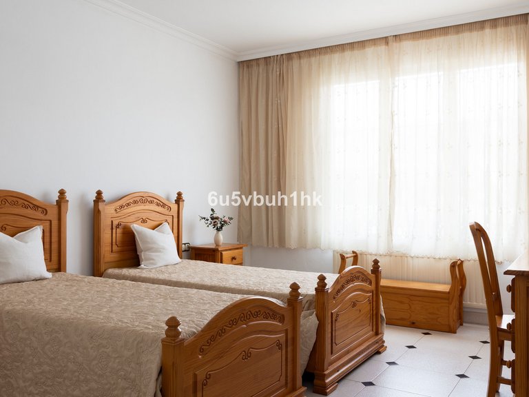 Villa for Sale in Marbella, Malaga 16
