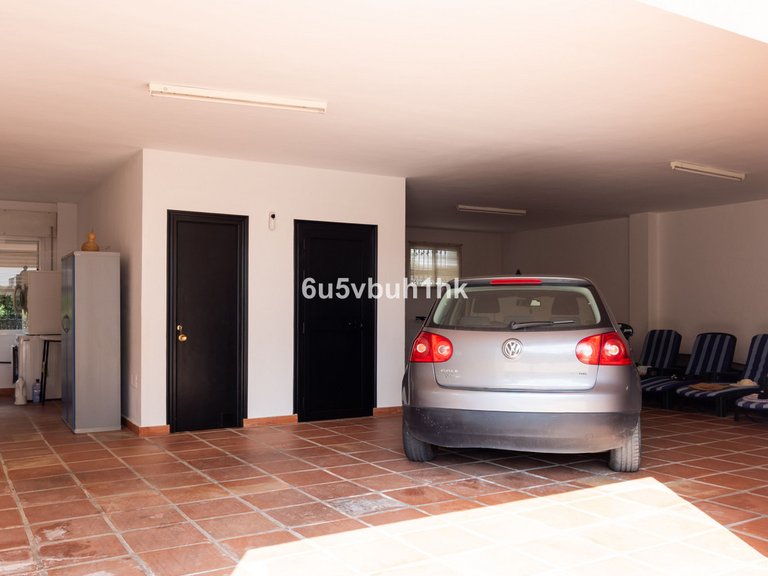 Villa for Sale in Marbella, Malaga 22