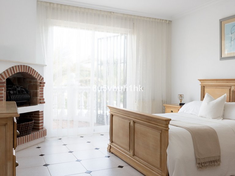 Villa for Sale in Marbella, Malaga 25