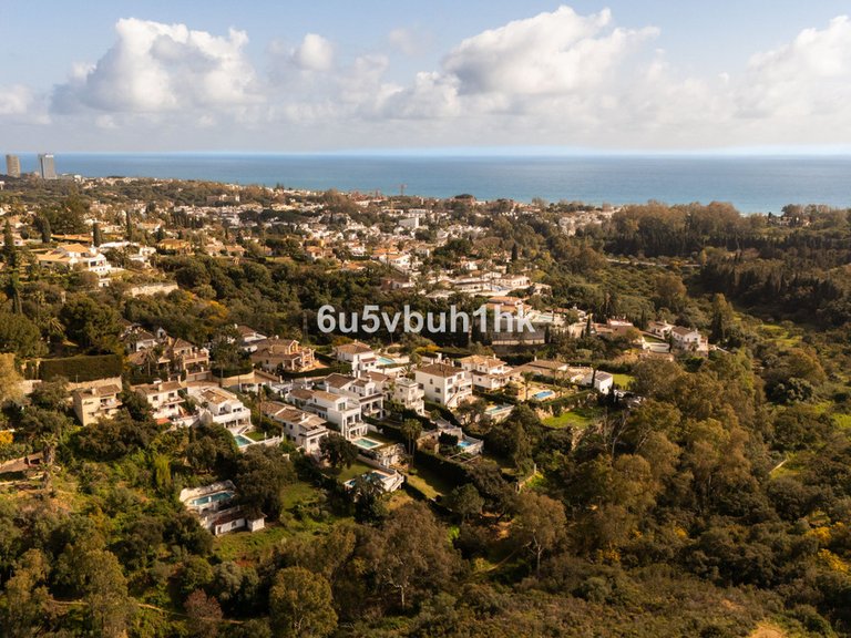 Villa for Sale in Marbella, Malaga 28