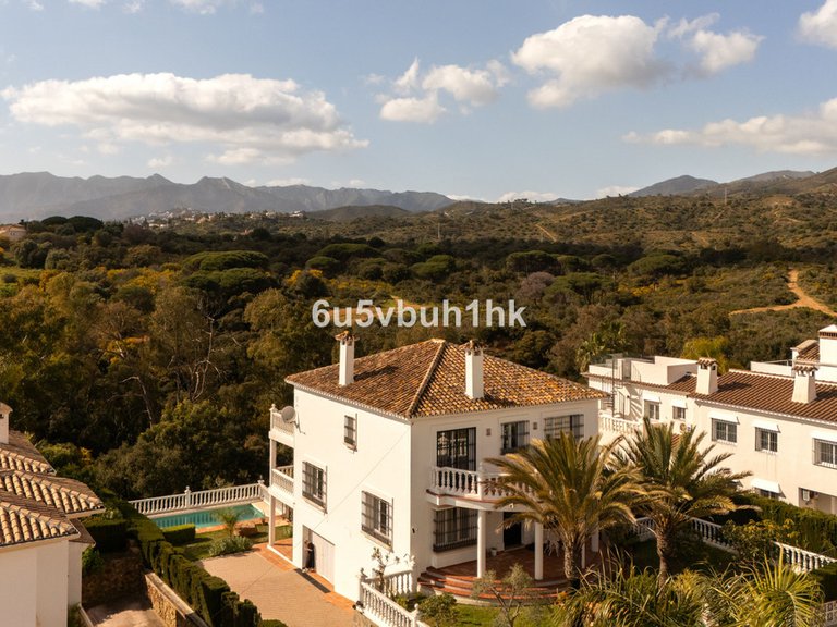 Villa for Sale in Marbella, Malaga 3