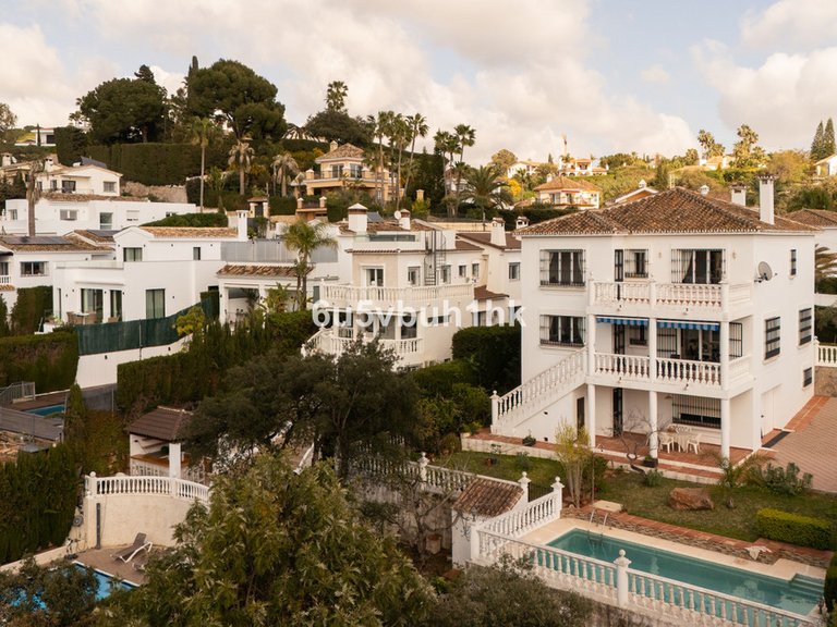 Villa for Sale in Marbella, Malaga 31