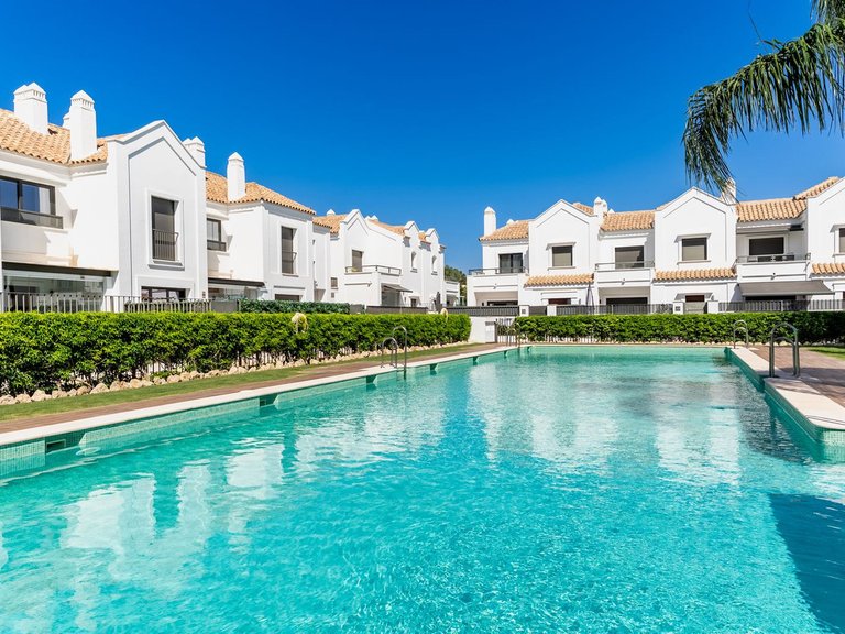 Town House for Sale in La Cala De Mijas, Malaga 1