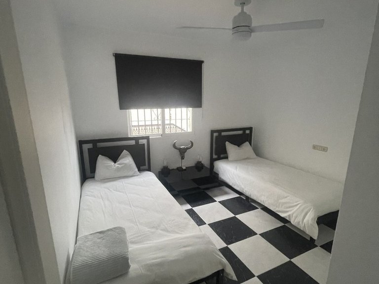 Villa for Sale in El Coto, Malaga 19