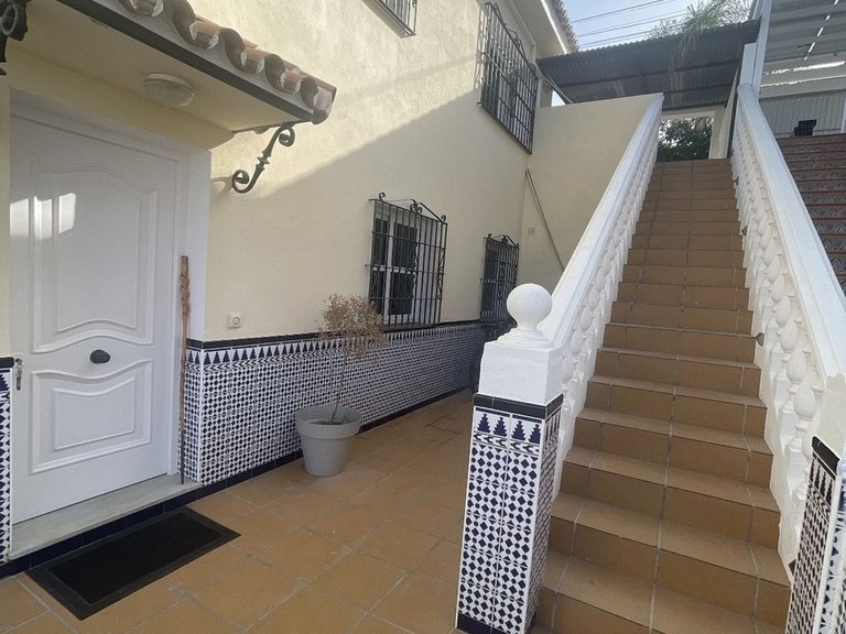 Villa for Sale in El Coto, Malaga 22