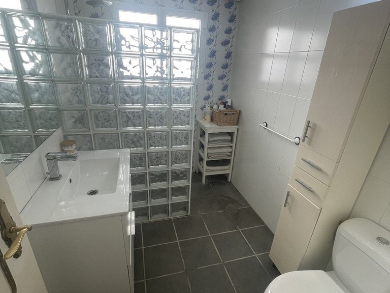 Villa for Sale in El Coto, Malaga 35