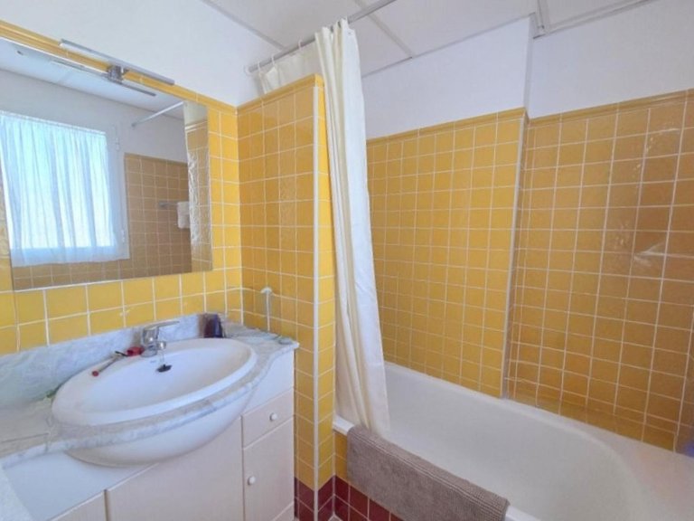 Villa for Sale in Casares, Malaga 14