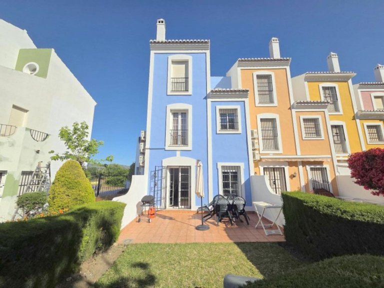 Villa for Sale in Casares, Malaga 19