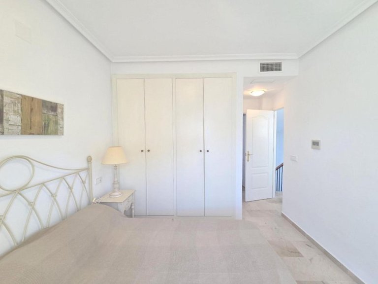 Villa for Sale in Casares, Malaga 9