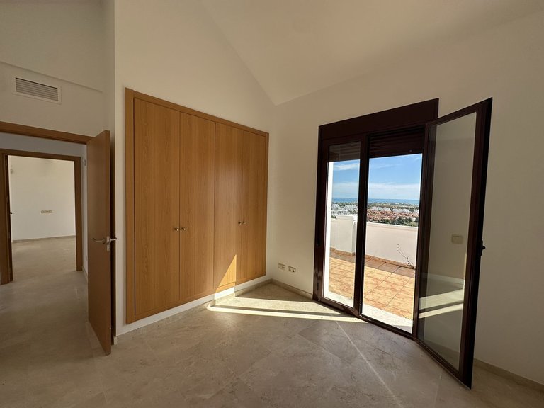 Villa for Sale in Doña Julia, Malaga 17