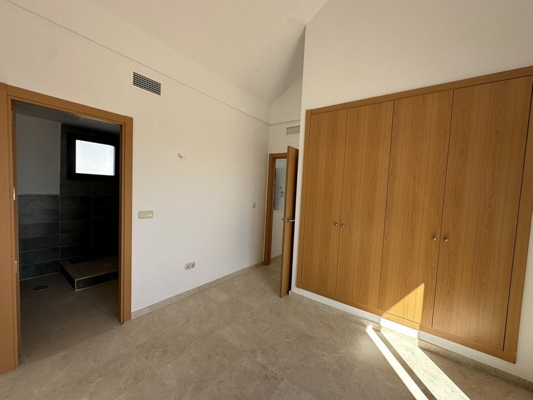 Villa for Sale in Doña Julia, Malaga 18
