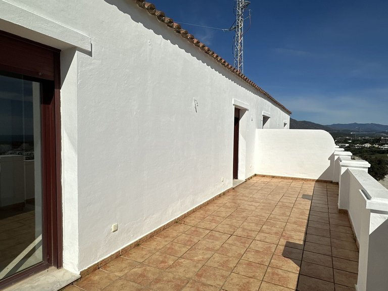 Villa for Sale in Doña Julia, Malaga 35