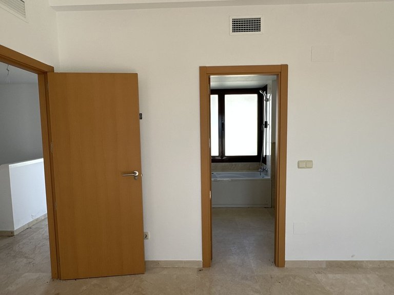 Villa for Sale in Doña Julia, Malaga 44
