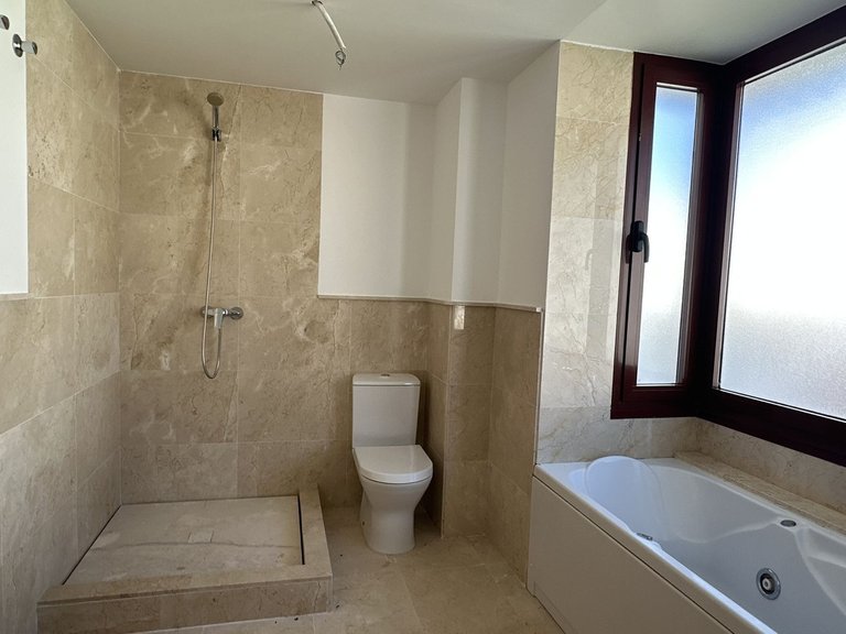 Villa for Sale in Doña Julia, Malaga 47