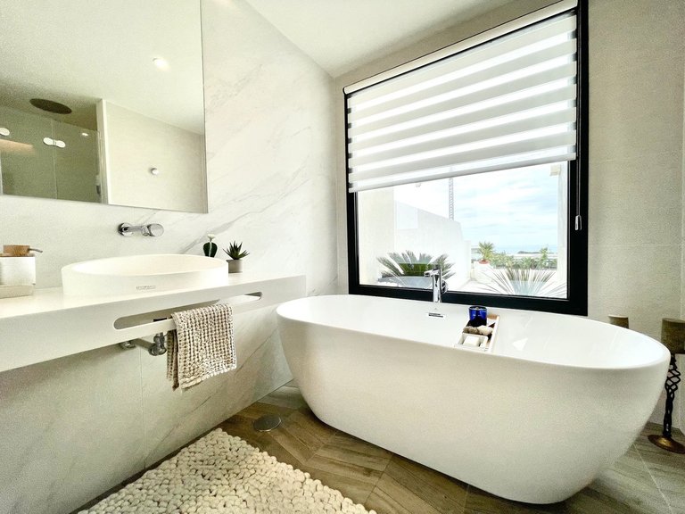 Villa for Sale in Cabopino, Malaga 26