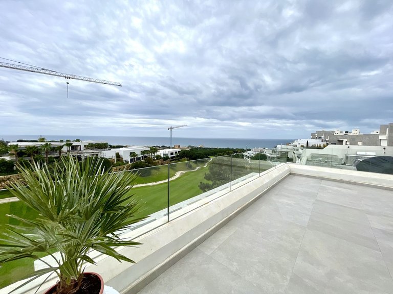 Villa for Sale in Cabopino, Malaga 27