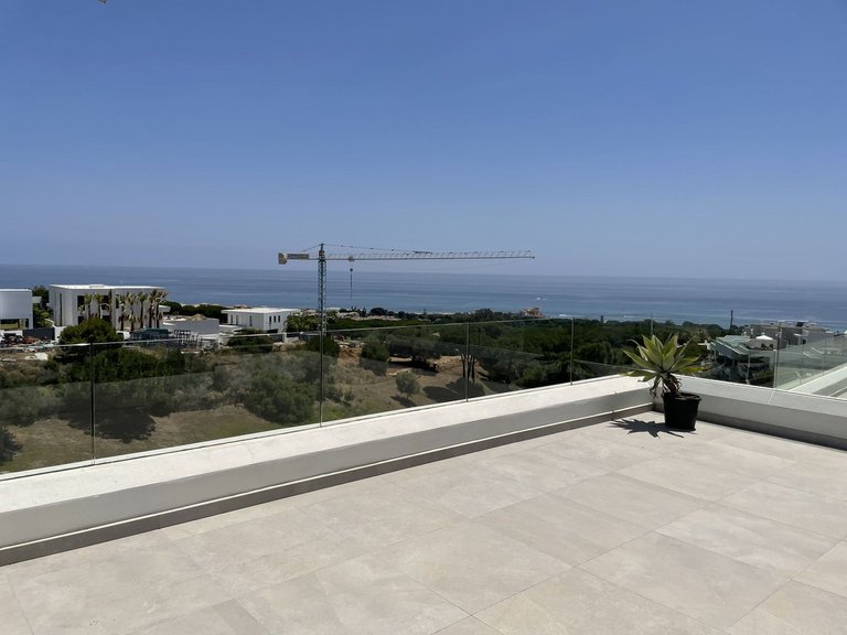 Villa for Sale in Cabopino, Malaga 29
