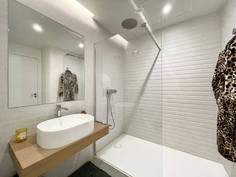 Villa for Sale in Cabopino, Malaga 39