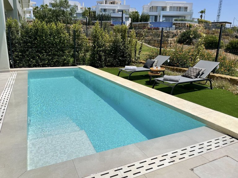 Villa for Sale in Cabopino, Malaga 42
