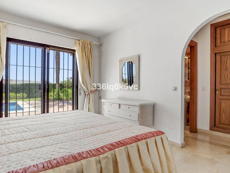 Villa for Sale in Marbella, Malaga 12