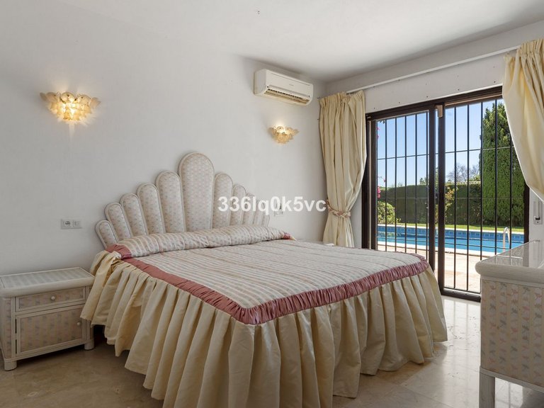 Villa for Sale in Marbella, Malaga 13