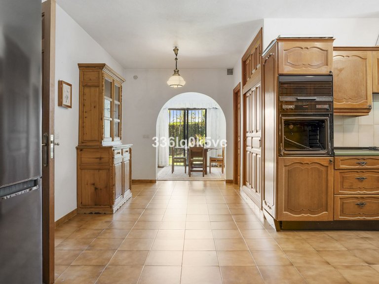 Villa for Sale in Marbella, Malaga 26
