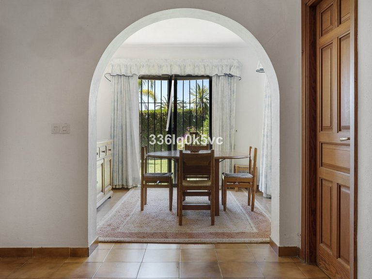 Villa for Sale in Marbella, Malaga 28