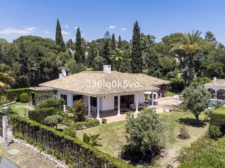 Villa for Sale in Marbella, Malaga 3