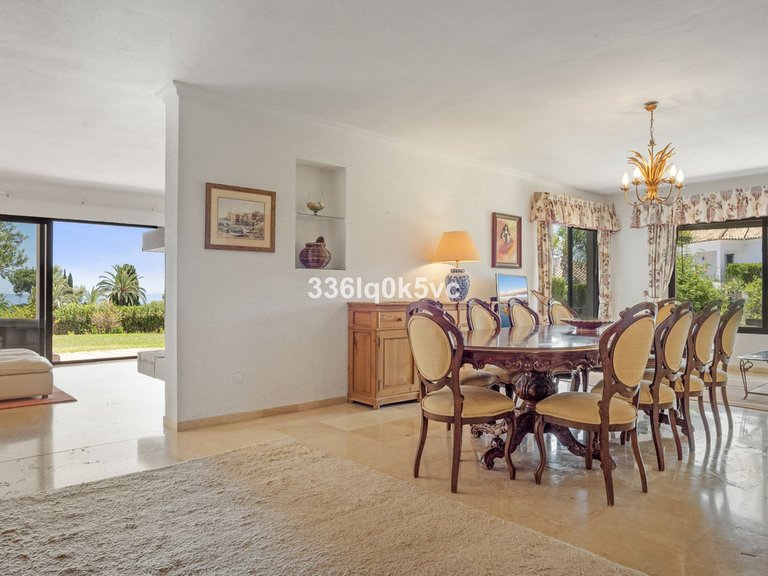 Villa for Sale in Marbella, Malaga 30