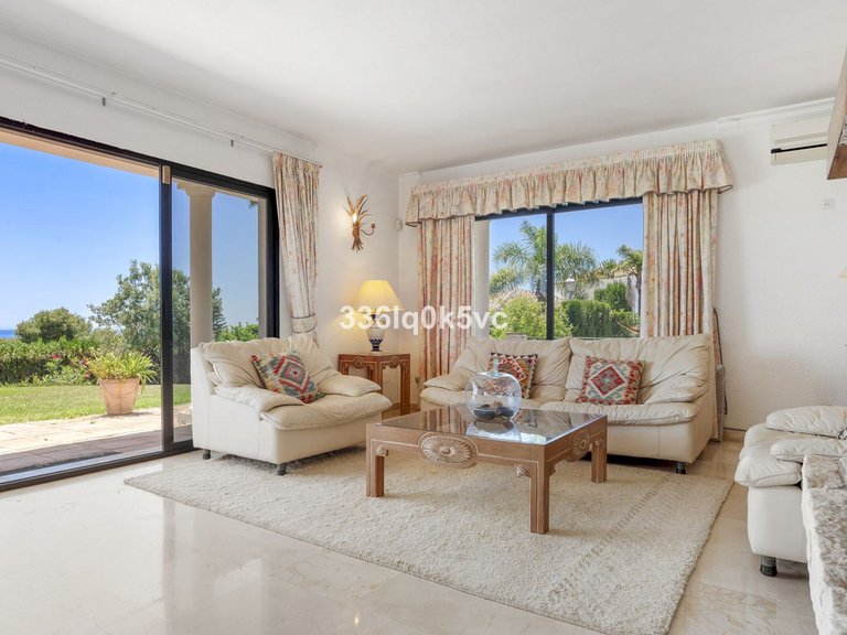Villa for Sale in Marbella, Malaga 36
