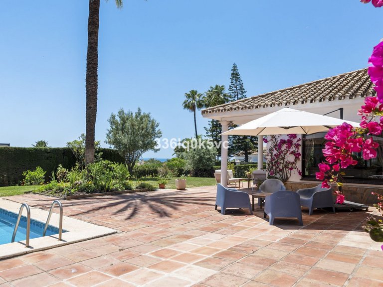 Villa for Sale in Marbella, Malaga 42