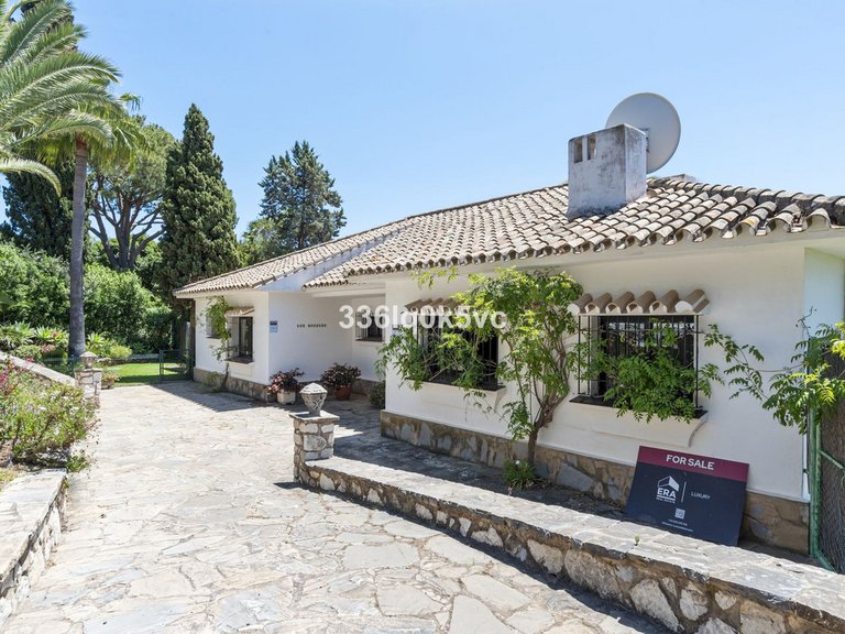 Villa for Sale in Marbella, Malaga 48