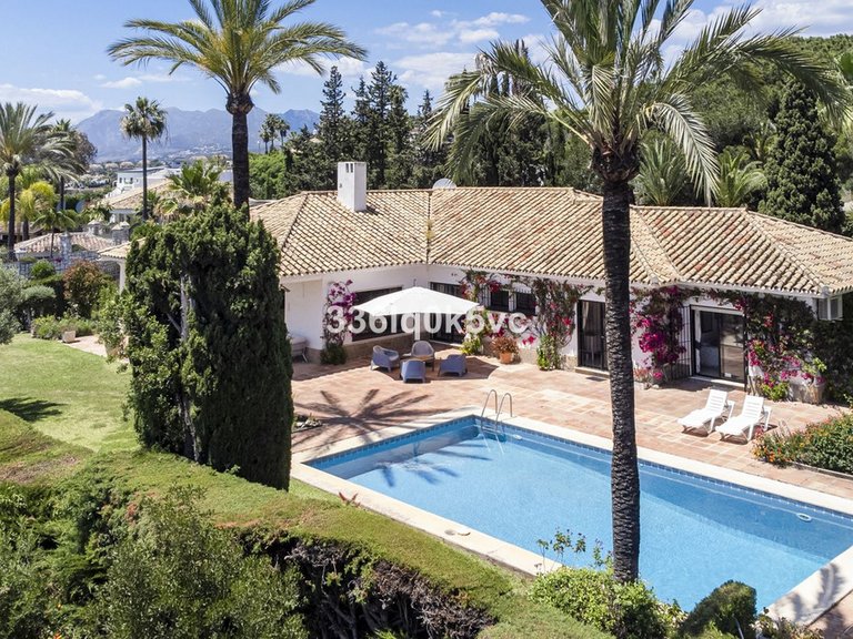 Villa for Sale in Marbella, Malaga 52