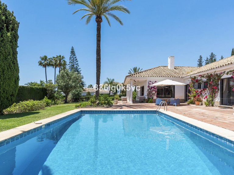 Villa for Sale in Marbella, Malaga 7