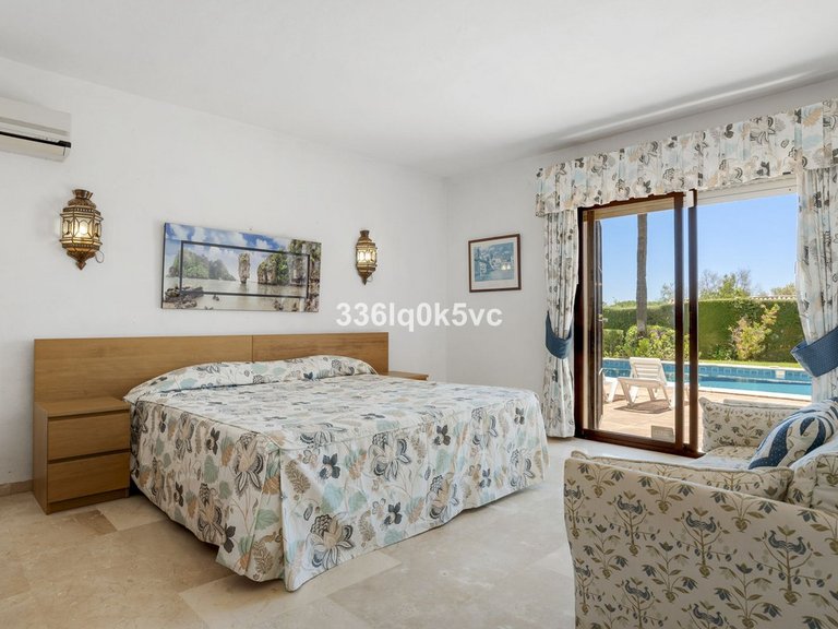 Villa for Sale in Marbella, Malaga 9