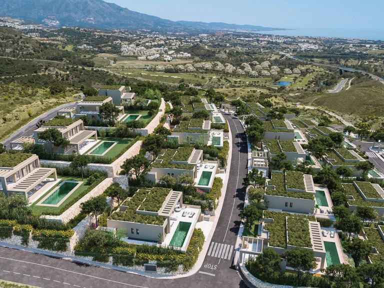 Apartment for Sale in Nueva Andalucía, Malaga 20