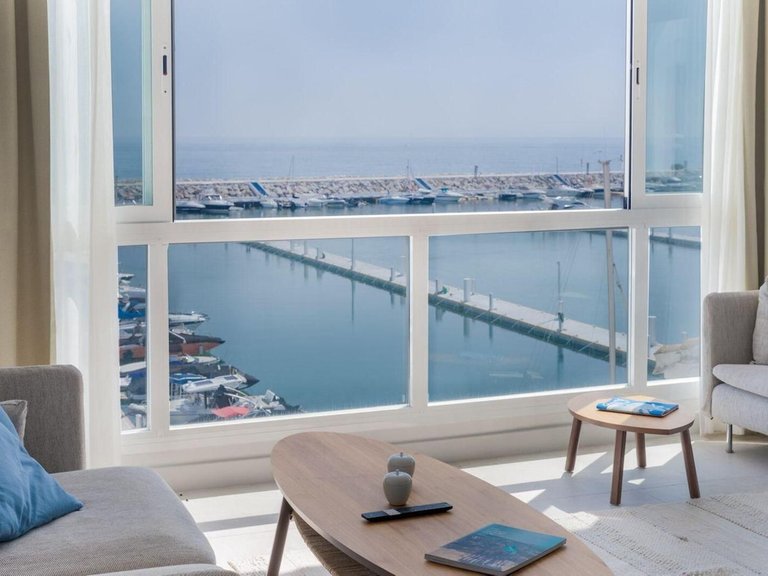 Apartment for Sale in Puerto Banús, Malaga 16