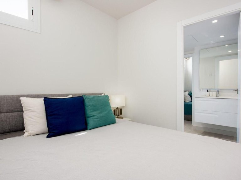 Apartment for Sale in Puerto Banús, Malaga 8
