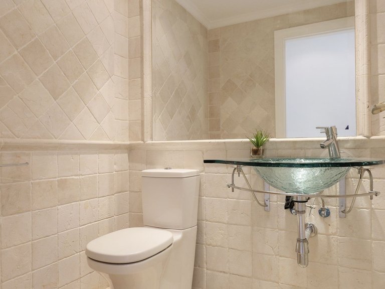 Apartment for Sale in Puerto Banús, Malaga 10