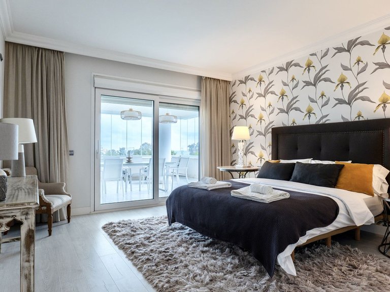 Apartment for Sale in Puerto Banús, Malaga 15