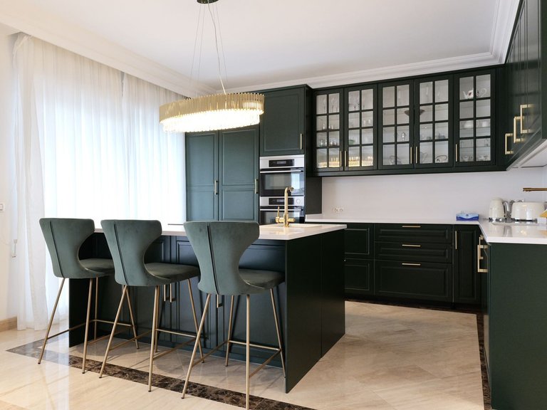 Apartment for Sale in Puerto Banús, Malaga 2