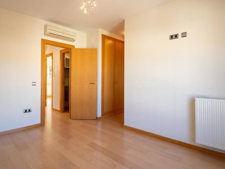 Villa for Sale in Los Pacos, Malaga 14