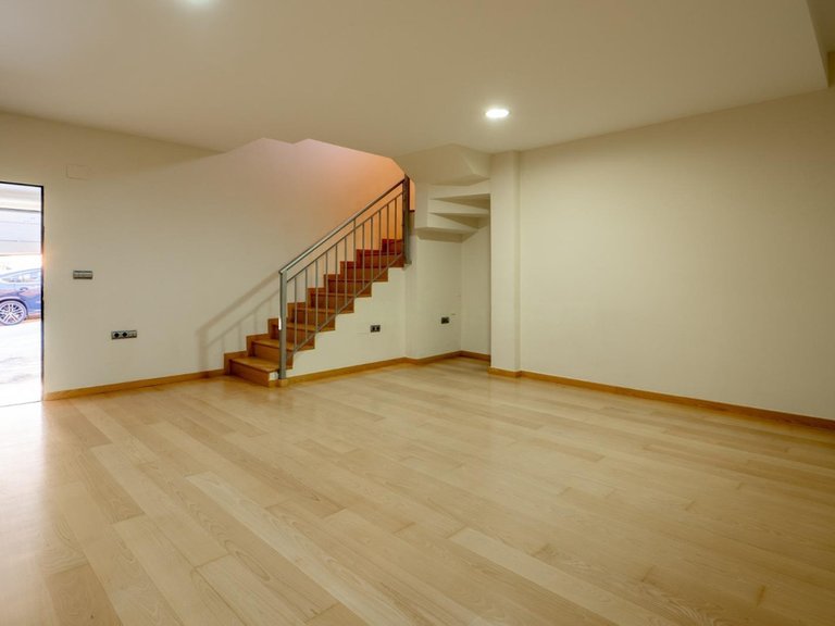 Villa for Sale in Los Pacos, Malaga 18