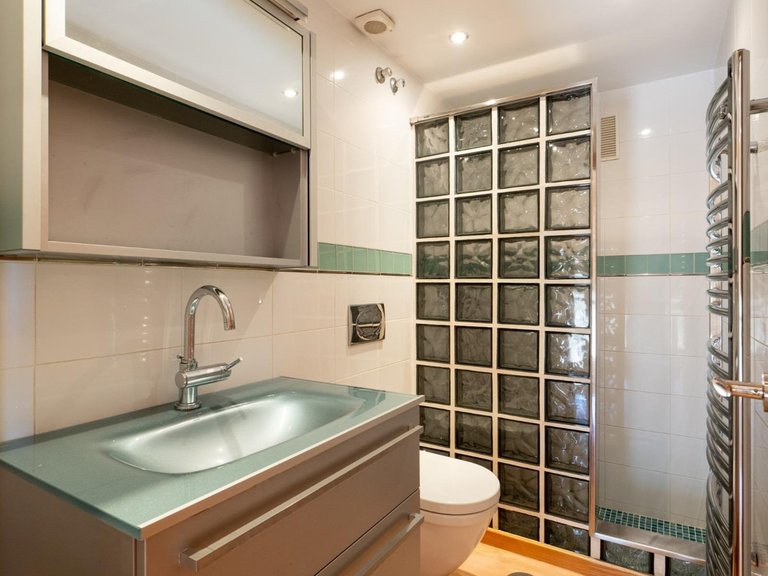Villa for Sale in Los Pacos, Malaga 26