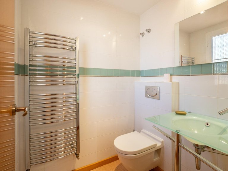Villa for Sale in Los Pacos, Malaga 27