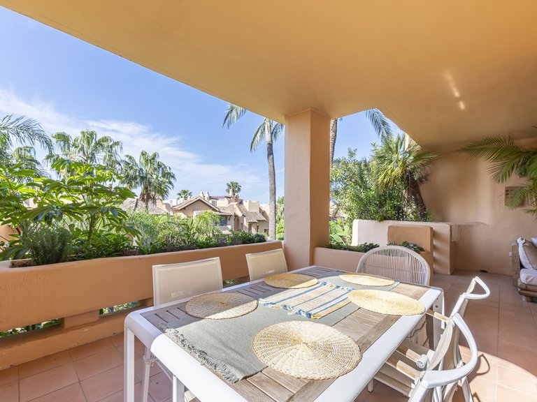 Apartment for Sale in The Golden Mile, Malaga 2