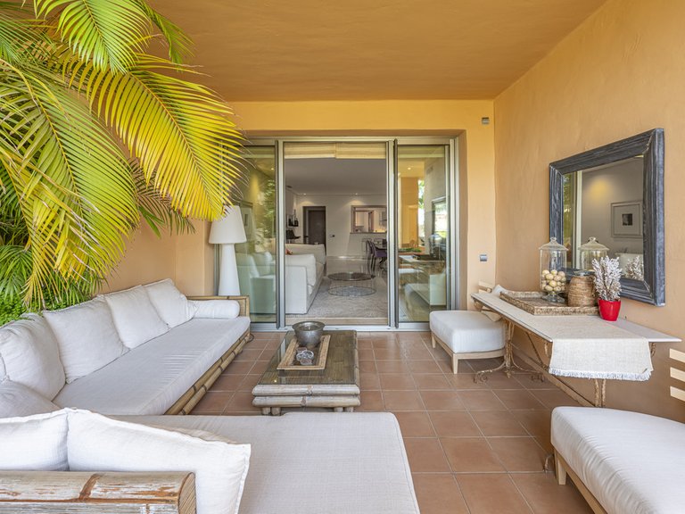 Apartment for Sale in The Golden Mile, Malaga 23